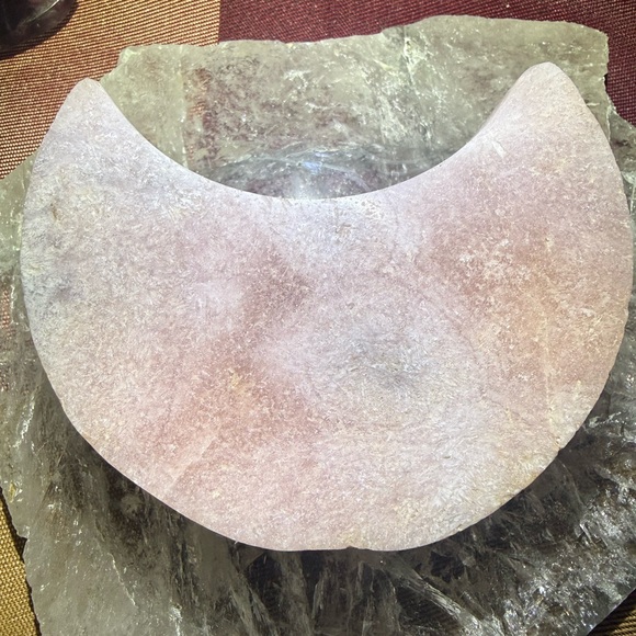 Pink Amethyst Moon 🌙 - Picture 4 of 5